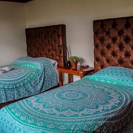 Luna Inn B&B Ciudad Cariari Buitenkant foto